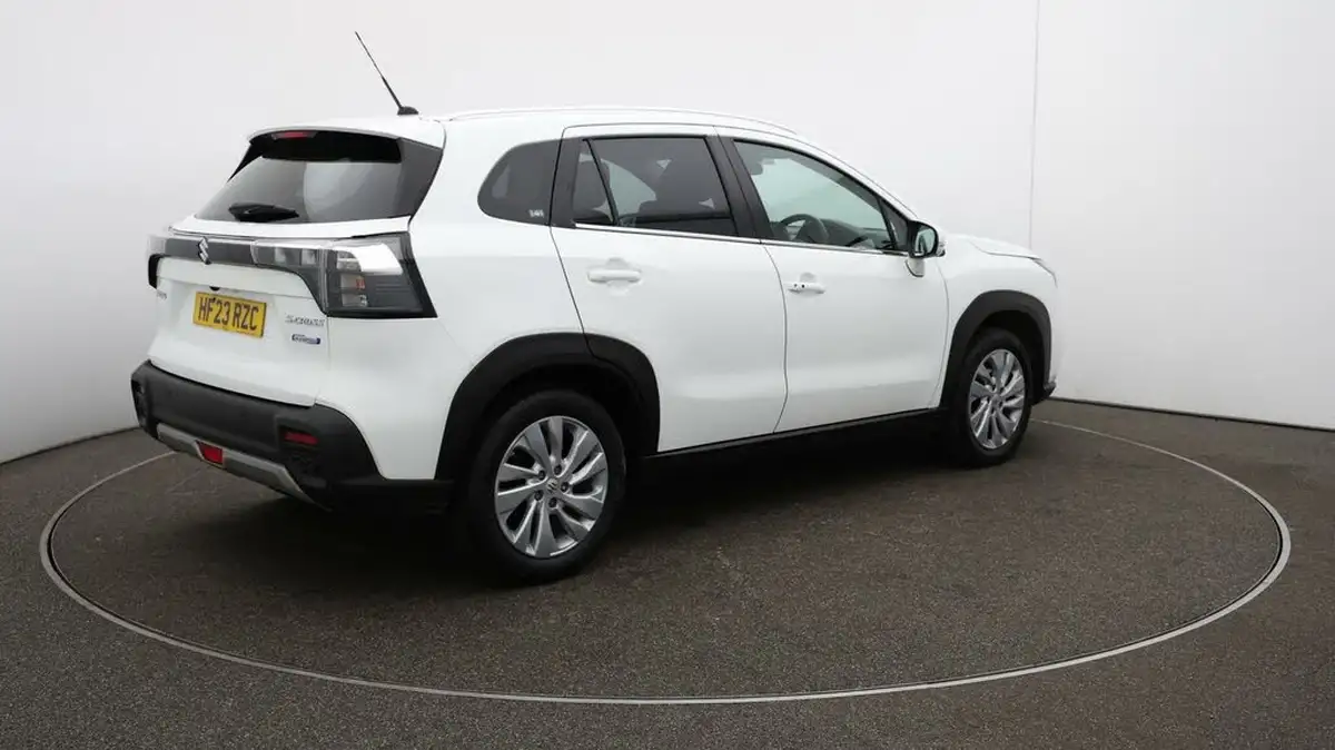 2023-suzuki-s-cross-14-boosterjet-motion-big-47