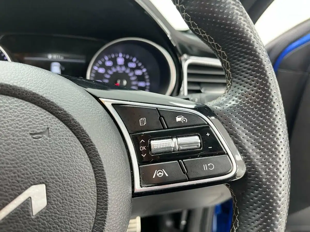 2022-kia-ceed-15-t-gdi-gt-line-big-25