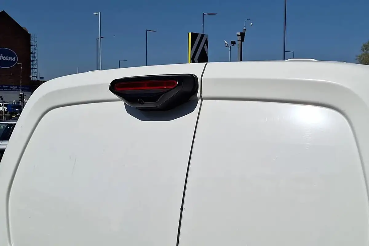 2021-peugeot-partner-15-bluehdi-1000-asphalt-100ps-eu6dt-big-22