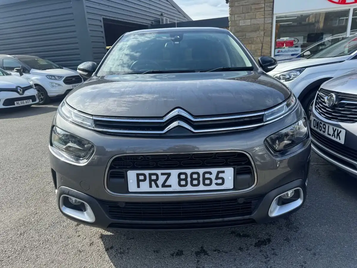 2019-citroen-c4-cactus-12-puretech-flair-130ps-eat6-big-1
