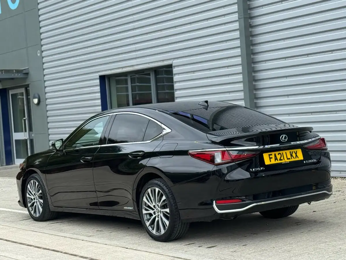 2021-lexus-es-300h-25-es-218bhp-without-navigation-big-10