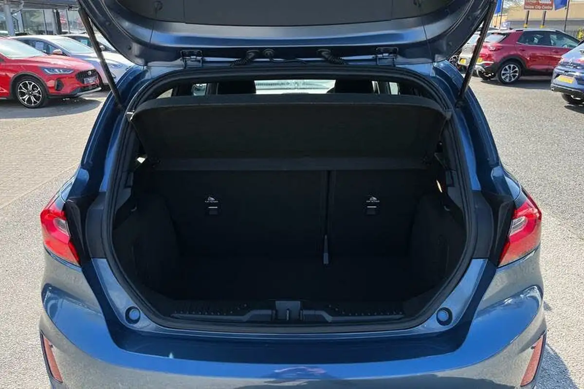 2023-ford-fiesta-big-20
