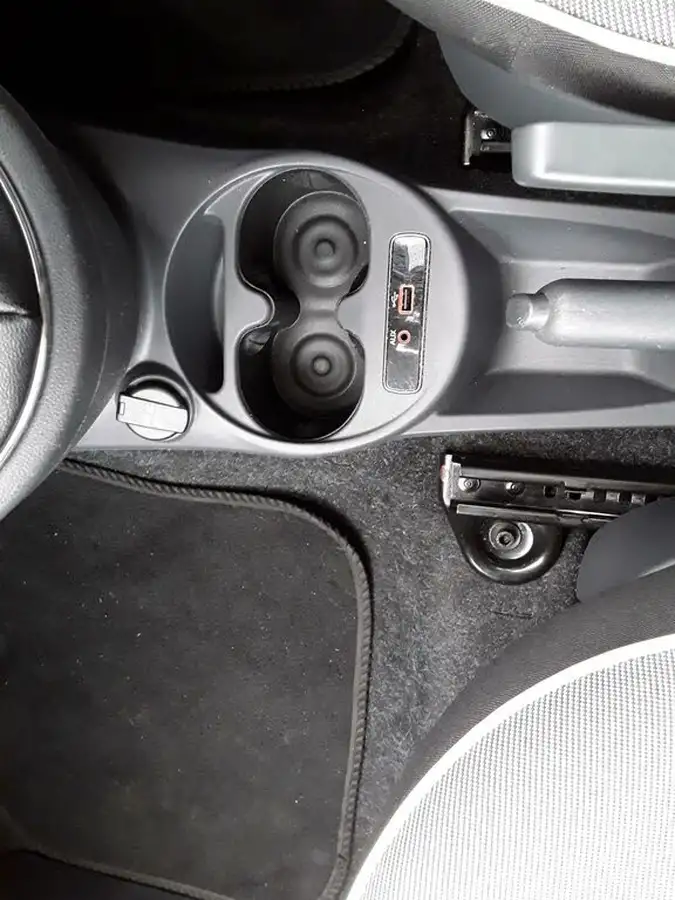 2016-fiat-500-12-lounge-big-20