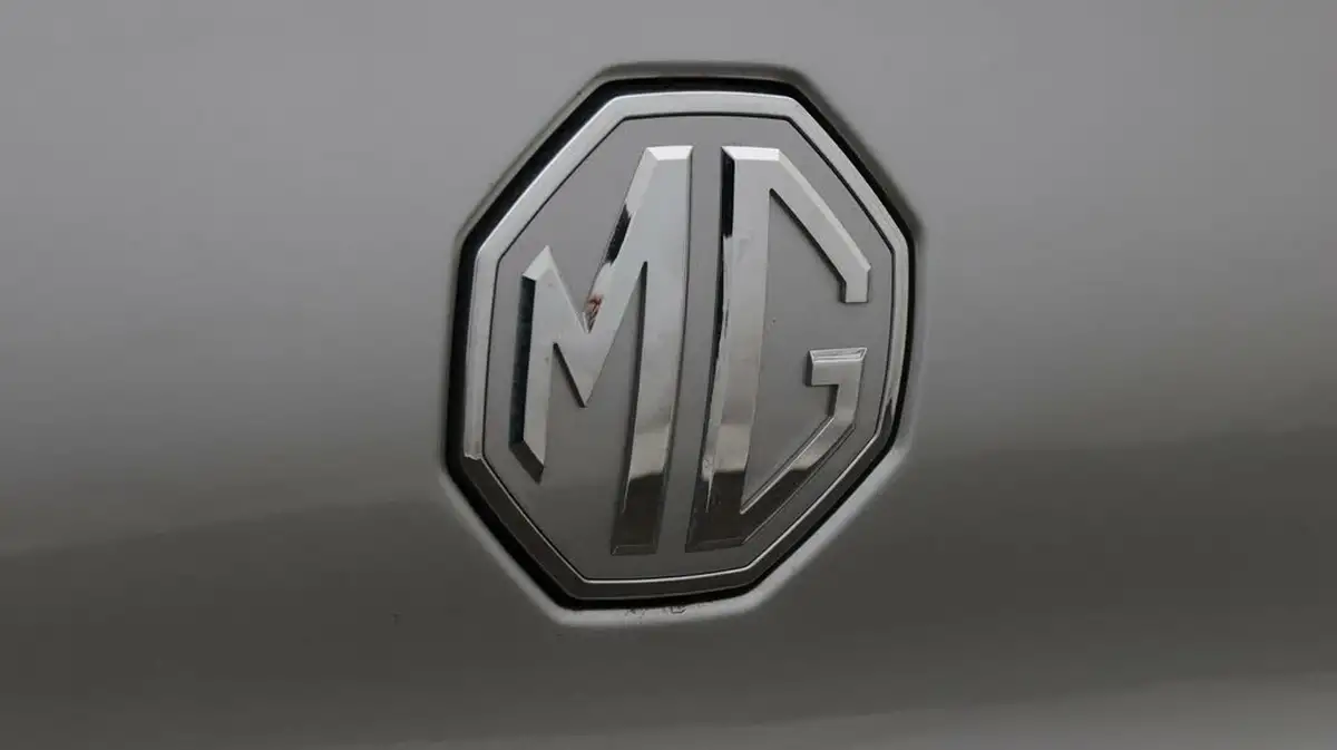 2023-mg-zs-suv-e-trophy-connect-ev-176ps-big-21