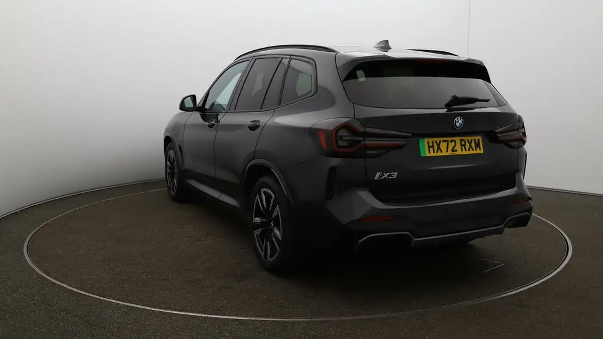 2022-bmw-ix3-e-m-sport-big-55