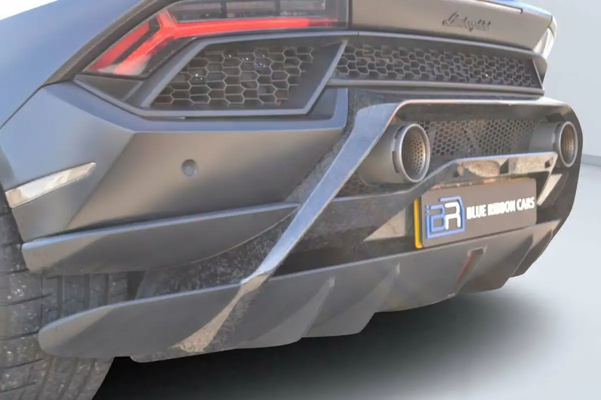 2018-lamborghini-huracan-52-performante-spyder-big-26