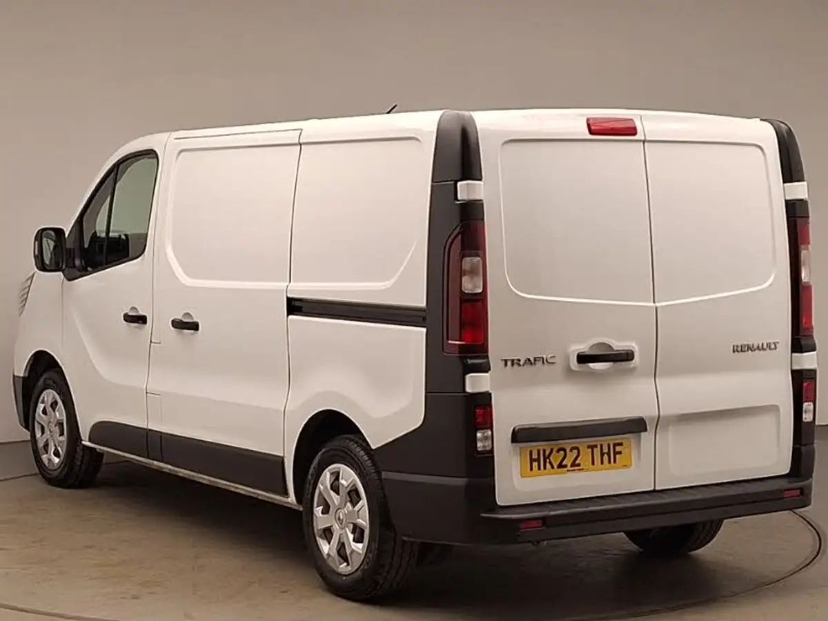 2022-renault-trafic-20dci-sl28-130-business-big-1