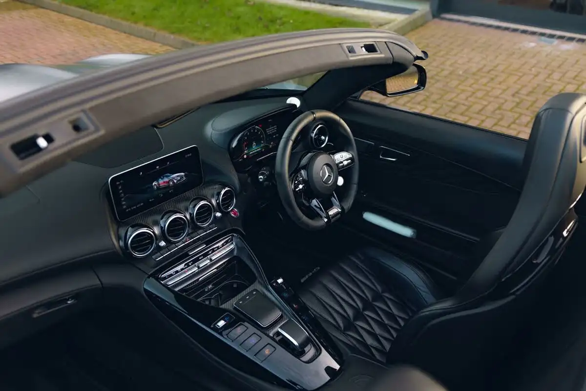 2020-mercedes-benz-amg-40-gt-r-convertible-big-34