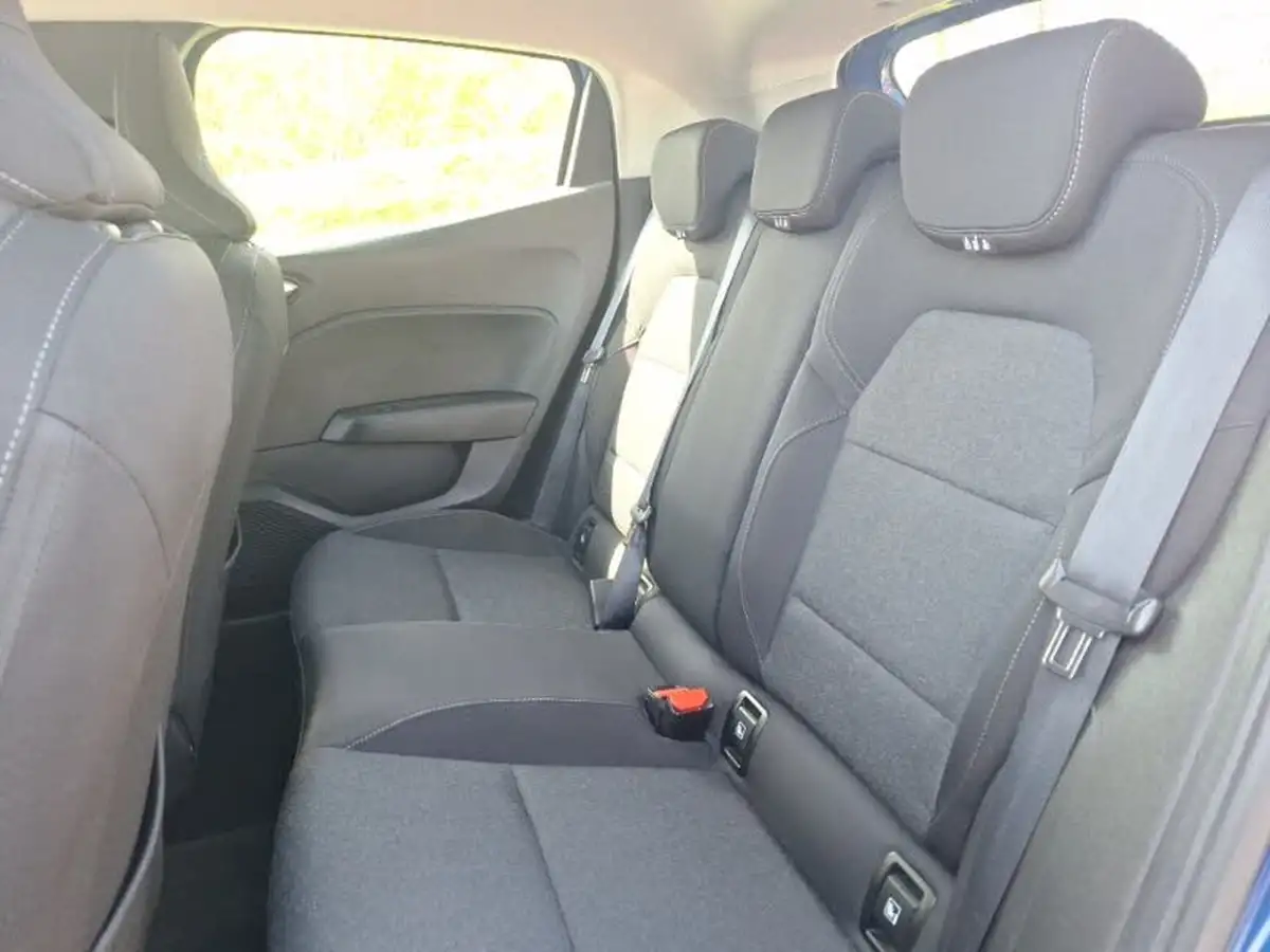 2021-renault-clio-10-tce-iconic-90ps-big-5