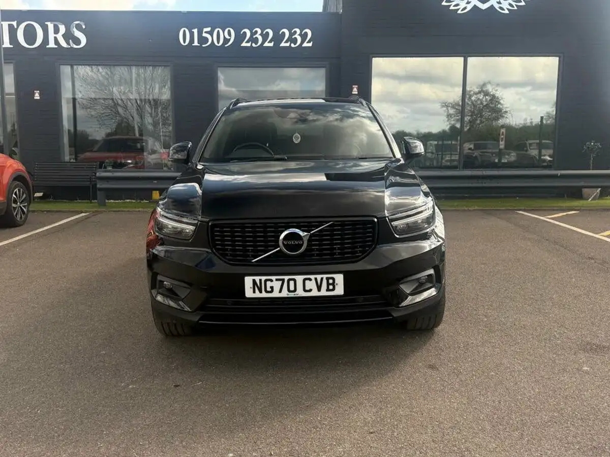 2021-volvo-xc40-15-t3-r-design-163bhp-big-1