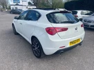 2012-alfa-romeo-giulietta-20td-lusso-170-bhp-tct-small-31