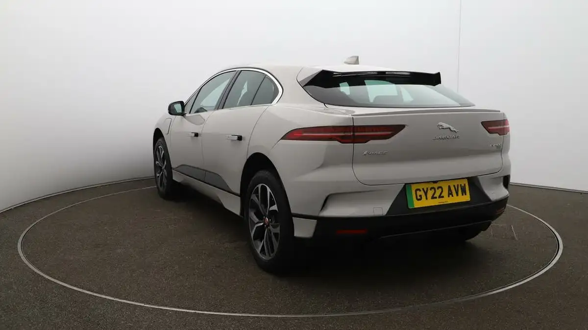 2022-jaguar-i-pace-ev400-hse-big-54