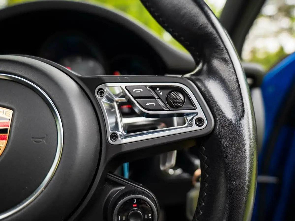 2019-porsche-macan-30-v6-s-big-43