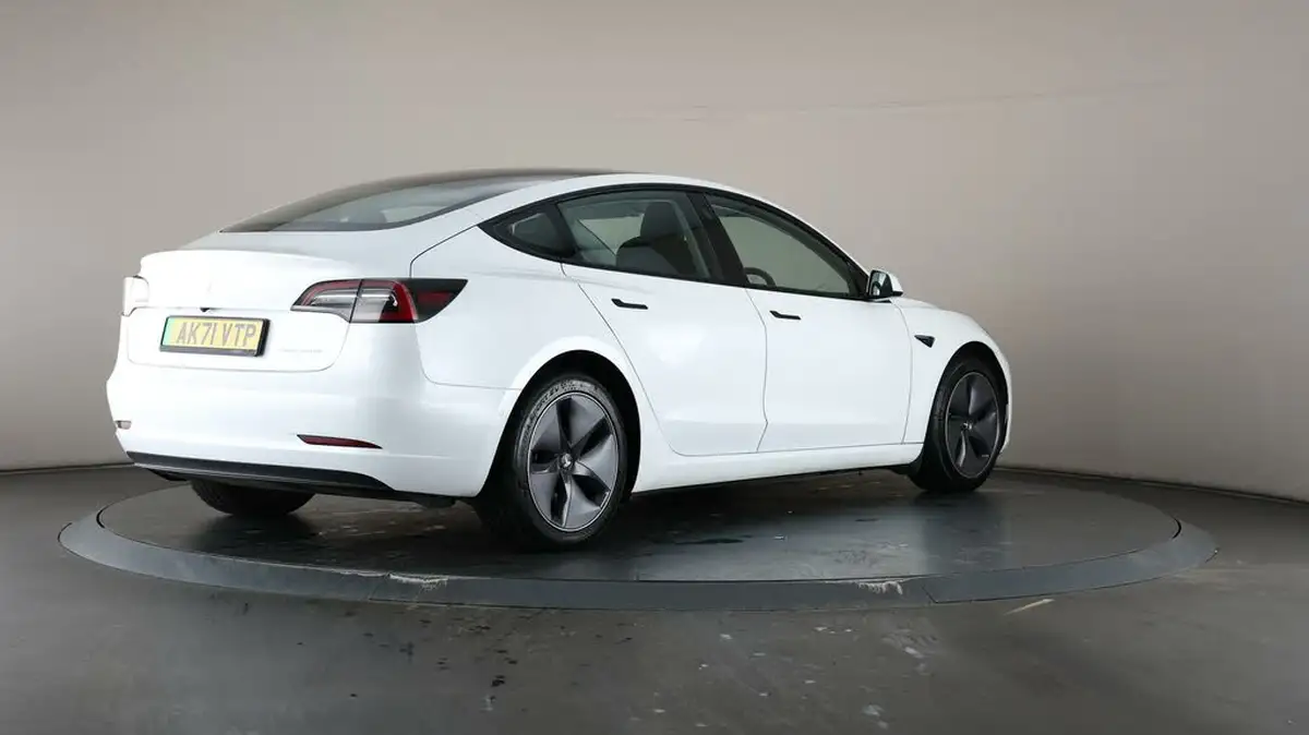 2021-tesla-model-3-e-long-range-awd-big-59