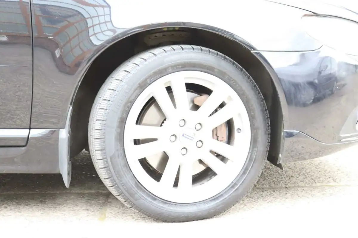2011-volvo-v70-24td-d5-se-lux-202bhp-geartronic-big-30
