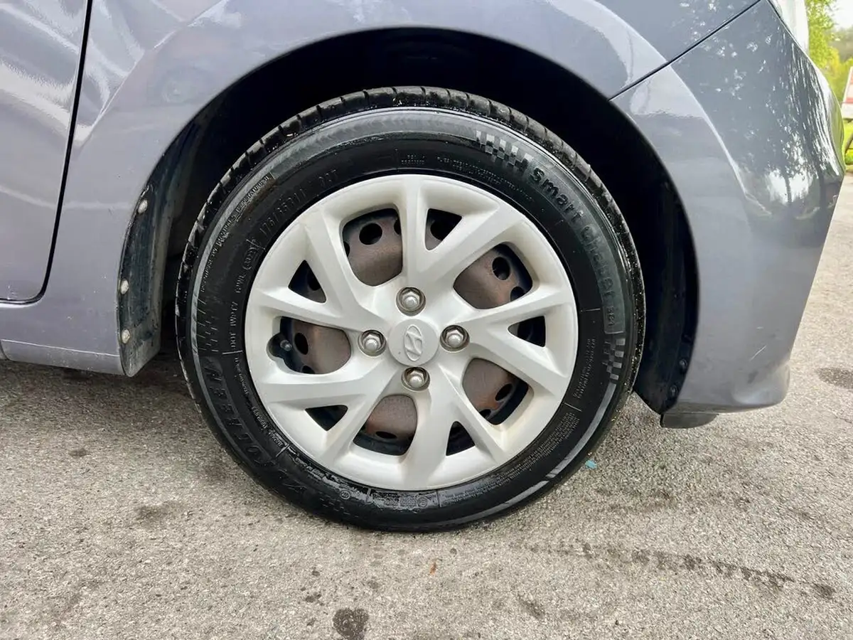 2018-hyundai-i10-10-se-67ps-big-41