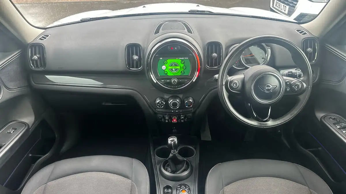 2018-mini-countryman-15-cooper-ss-big-10