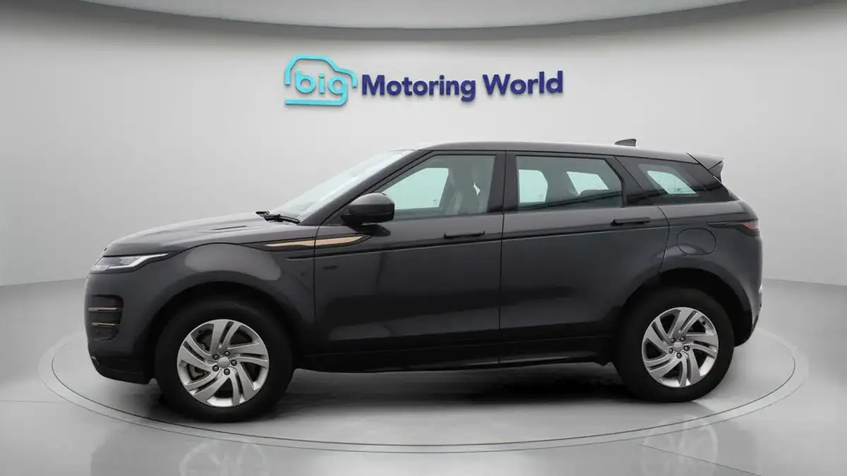 2022-land-rover-range-rover-evoque-15-p300e-r-dynamic-s-big-4