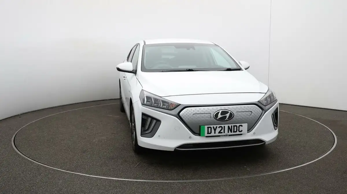 2021-hyundai-ioniq-e-premium-se-electric-100kw-big-44