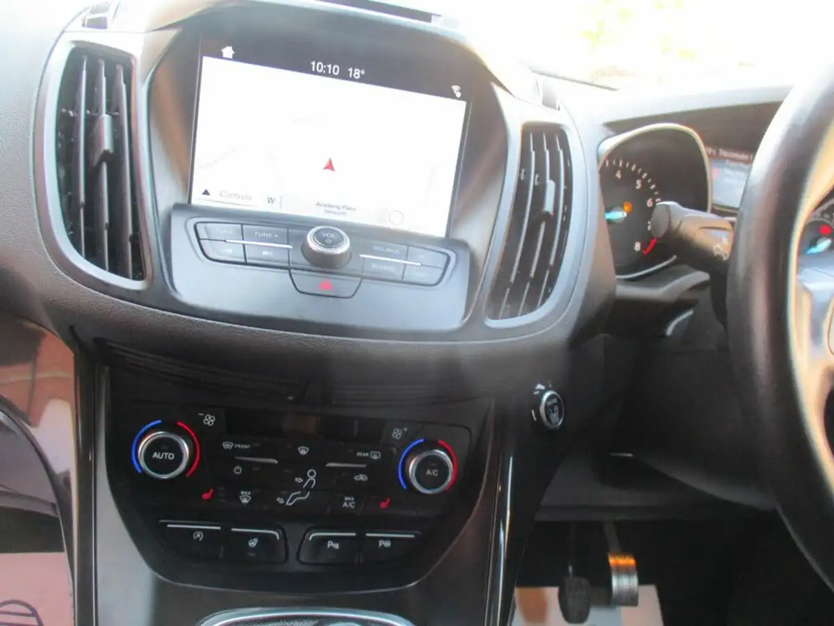 2018-ford-kuga-15t-st-line-150ps-big-35