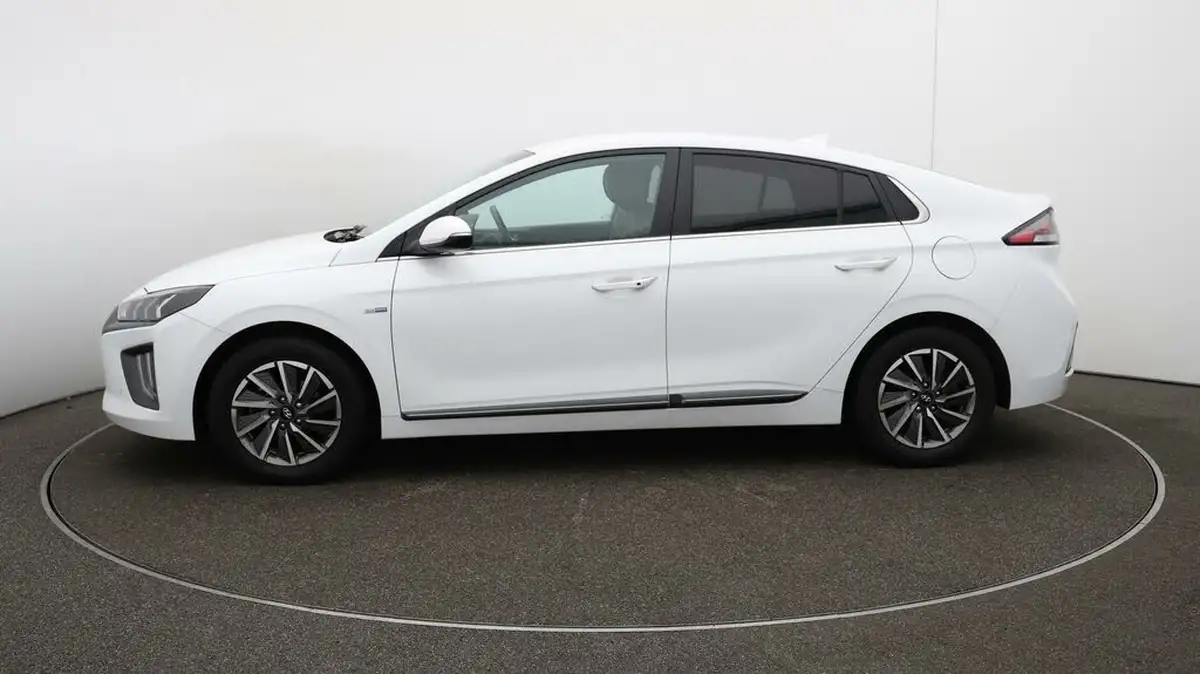 2021-hyundai-ioniq-e-premium-se-electric-100kw-big-68