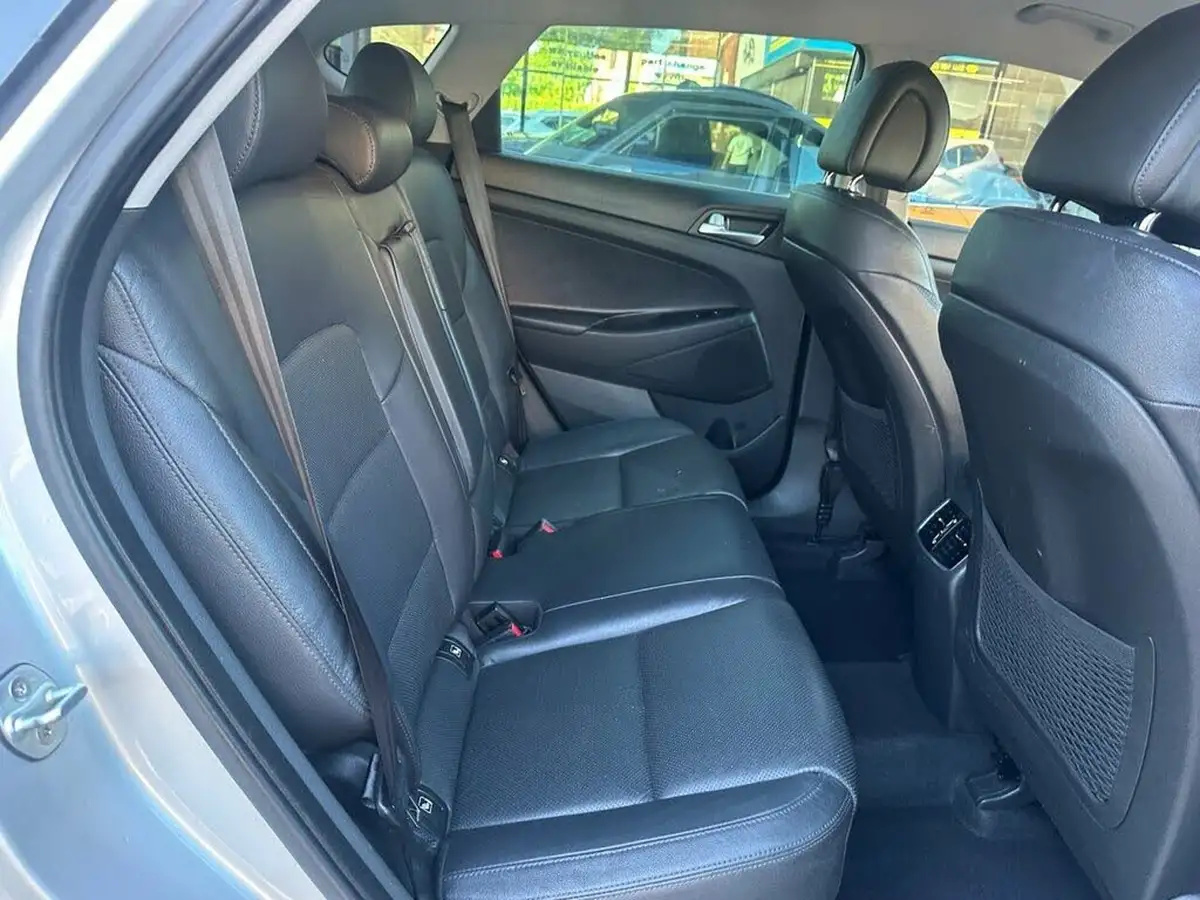 2016-hyundai-tucson-20crdi-premium-136ps-auto-big-6
