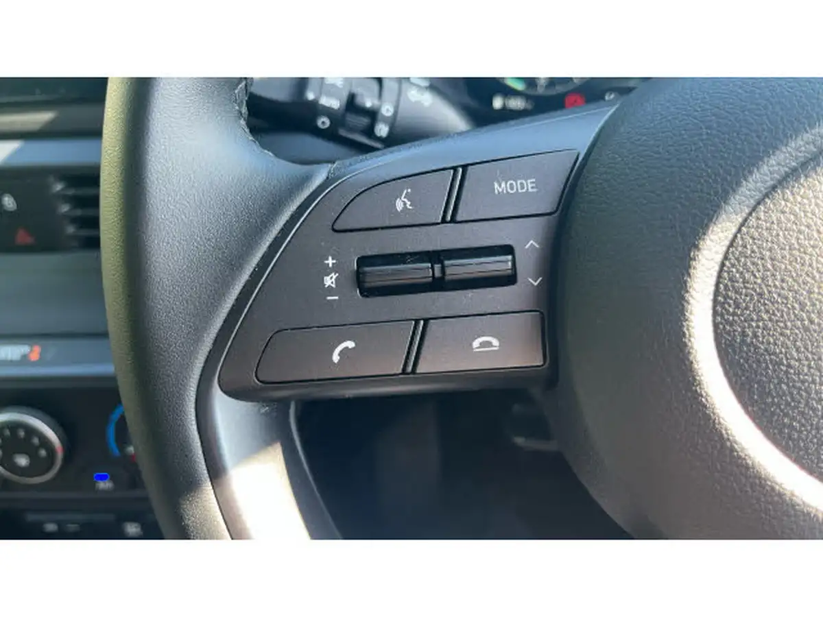 2023-hyundai-i20-10-t-gdi-se-connect-eclutch-imt-big-21
