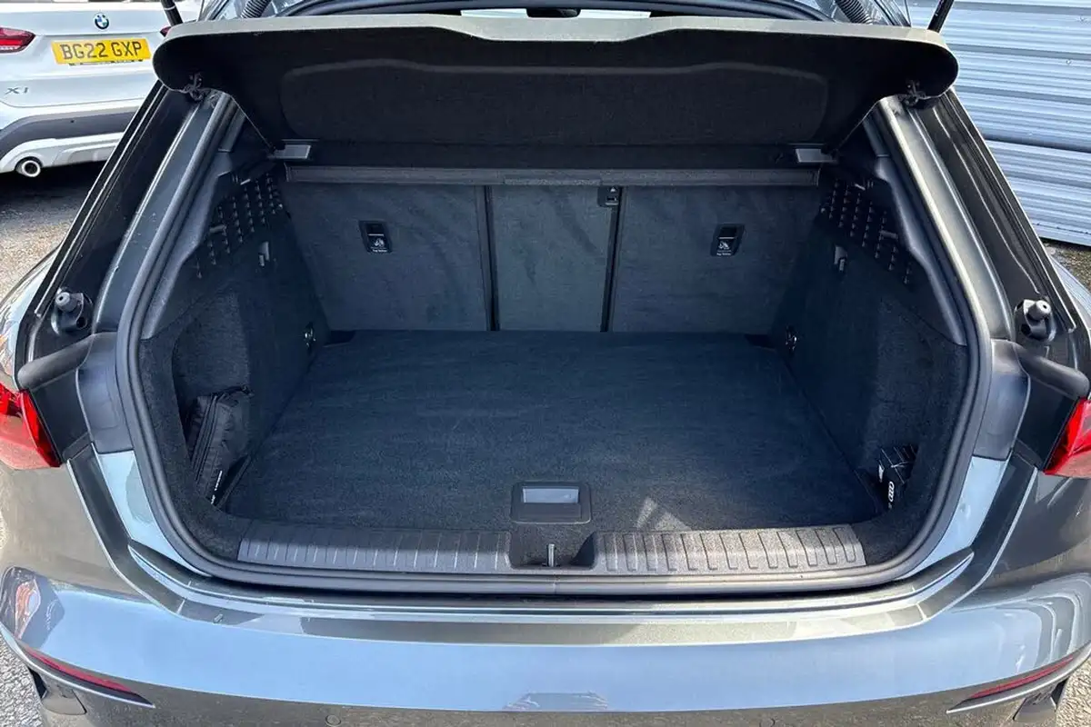 2021-audi-a3-10-30-tfsi-s-line-sportback-5d-tronic-big-6