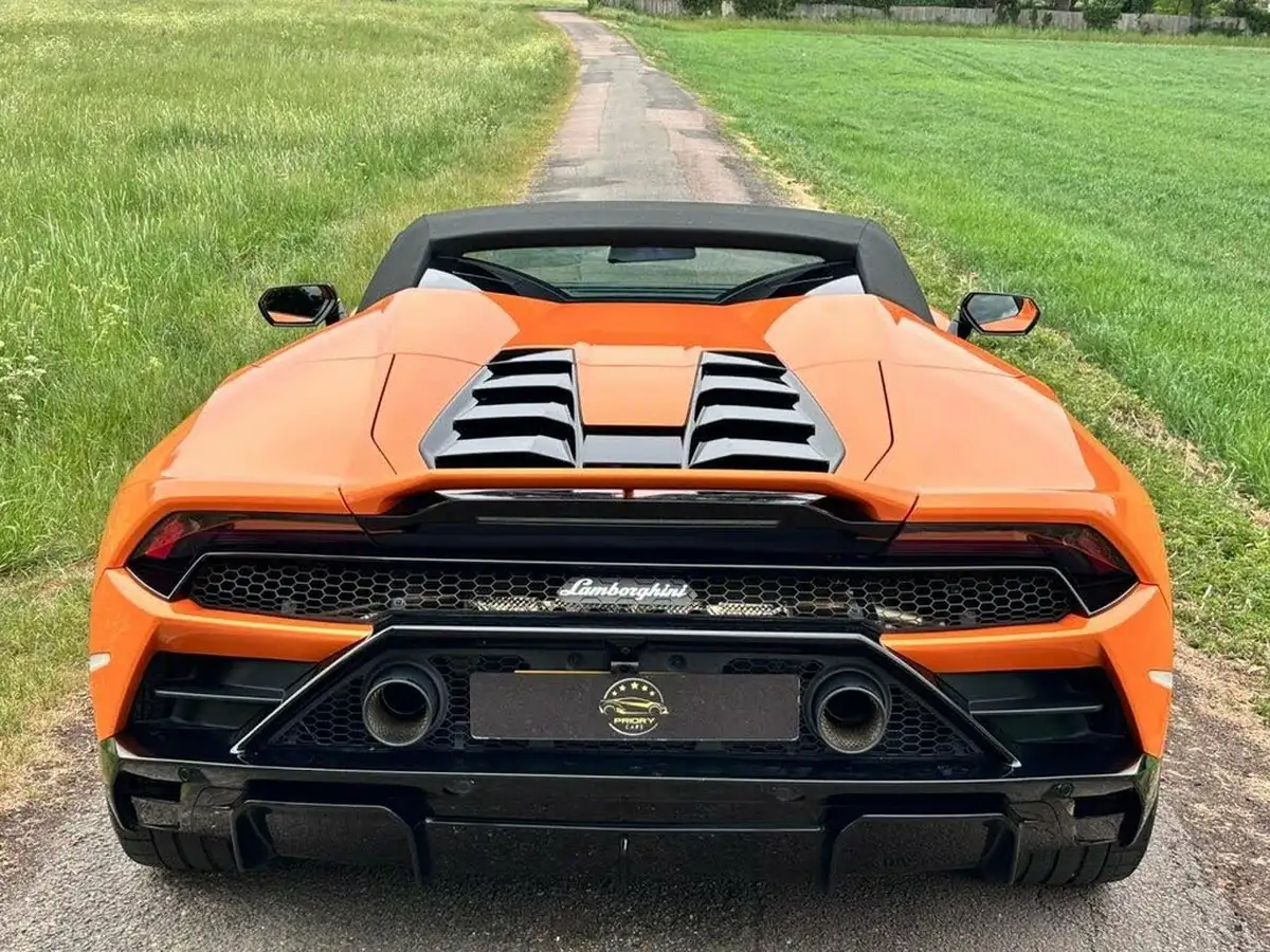 2021-lamborghini-huracan-big-11