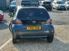 2012-toyota-aygo-10-aygo-go-5d-small-6