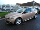 2014-volvo-v40-16td-d2-cross-country-lux-small-0