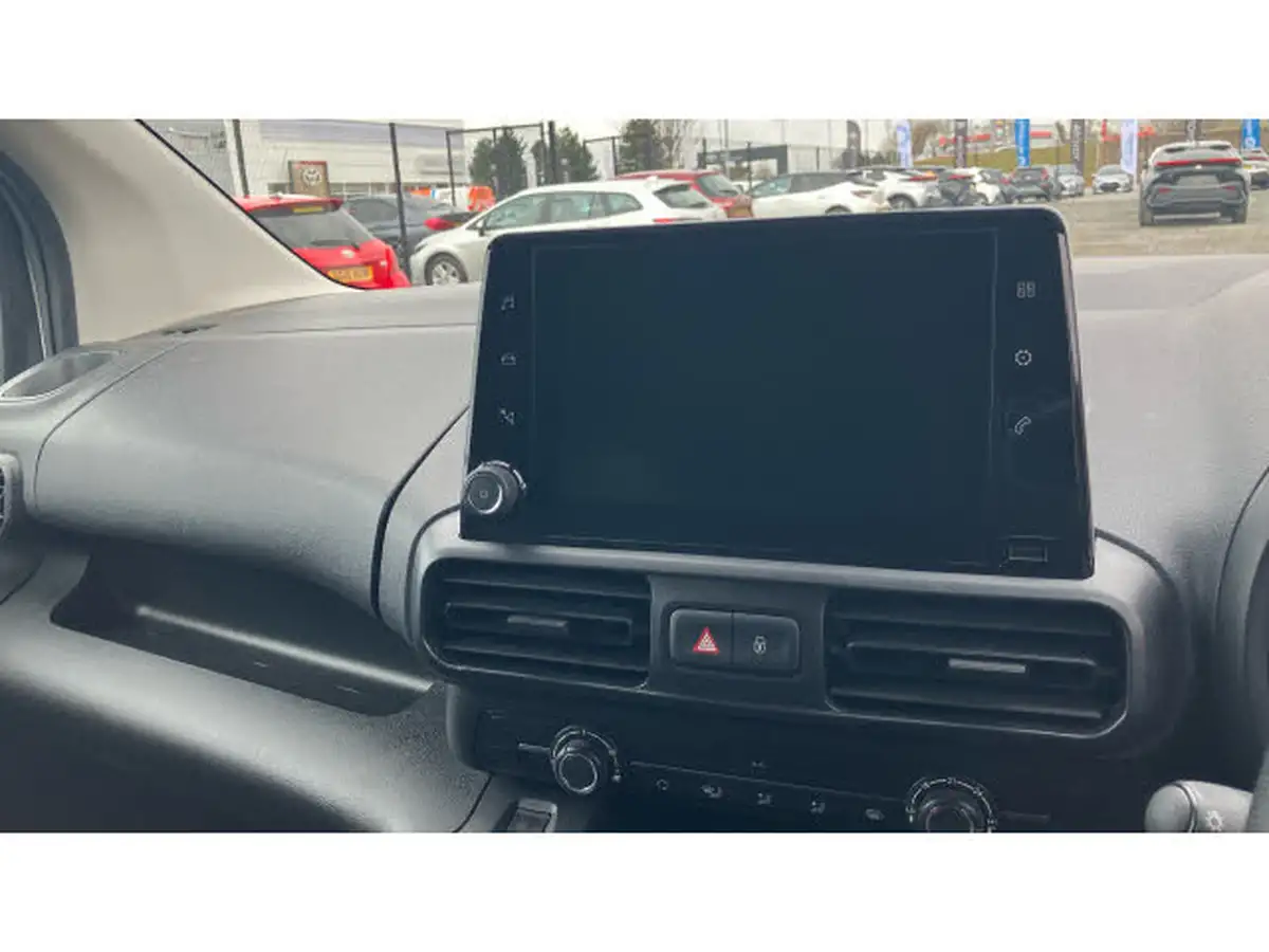 2021-toyota-proace-city-e-icon-big-6