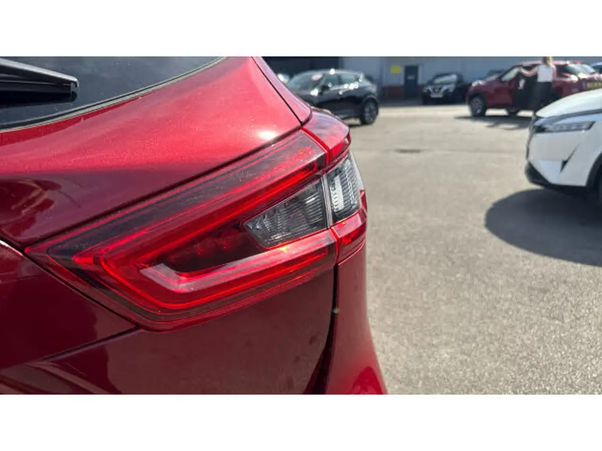 2019-nissan-qashqai-13-dig-t-tekna-140ps-big-24