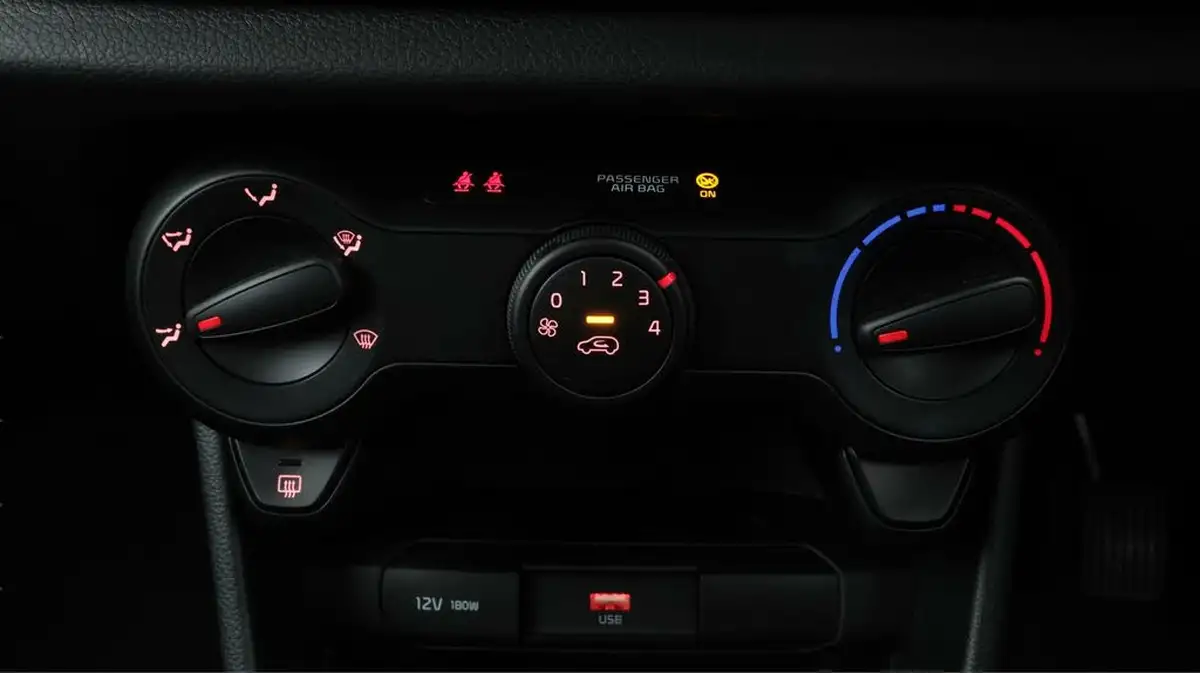 2022-kia-picanto-10-1-big-12