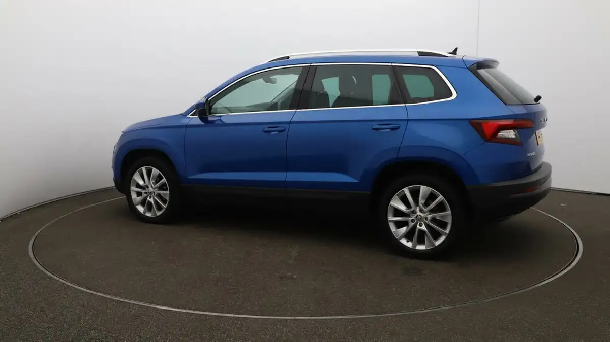 2021-skoda-karoq-15-tsi-se-l-big-46