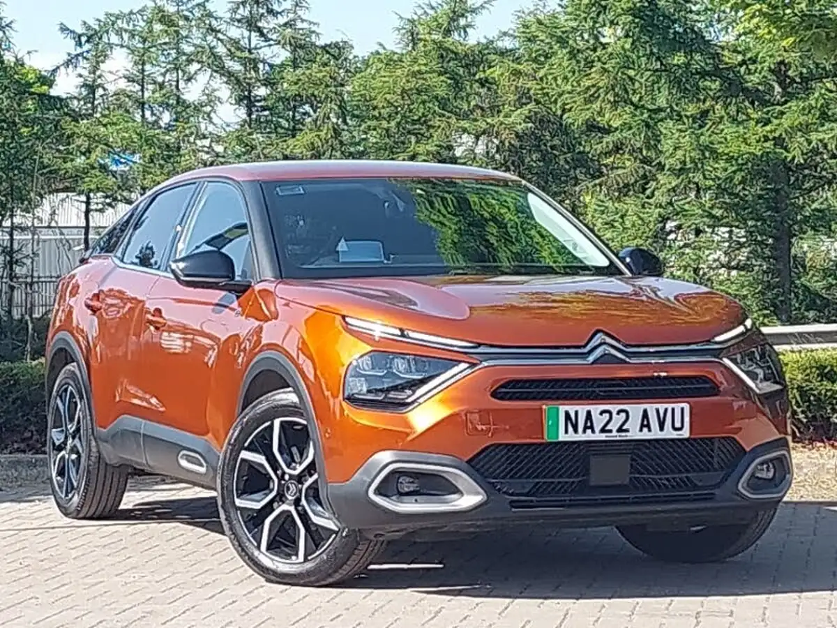 2022-citroen-c4-e-shine-plus-big-0