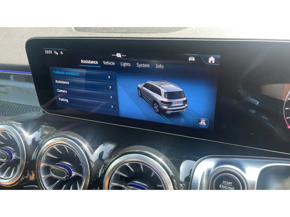 2023-mercedes-benz-glb-class-13-glb200-amg-line-executive-big-41