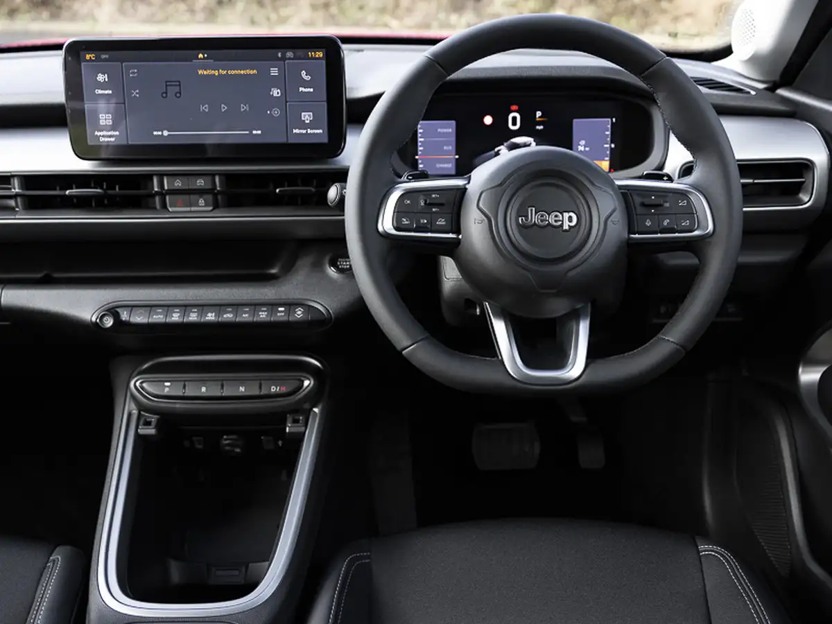 2025-jeep-avenger-12-gse-summit-e-hybrid-48v-auto-big-11
