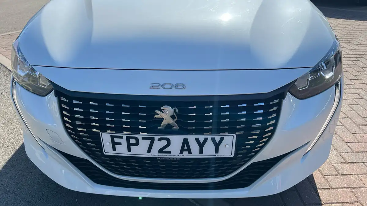 2022-peugeot-208-12-puretech-allure-premium-100ps-big-45