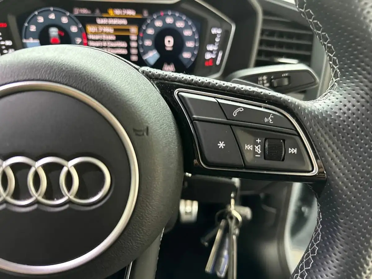 2023-audi-a1-10-30-tfsi-black-edition-s-tronic-big-26