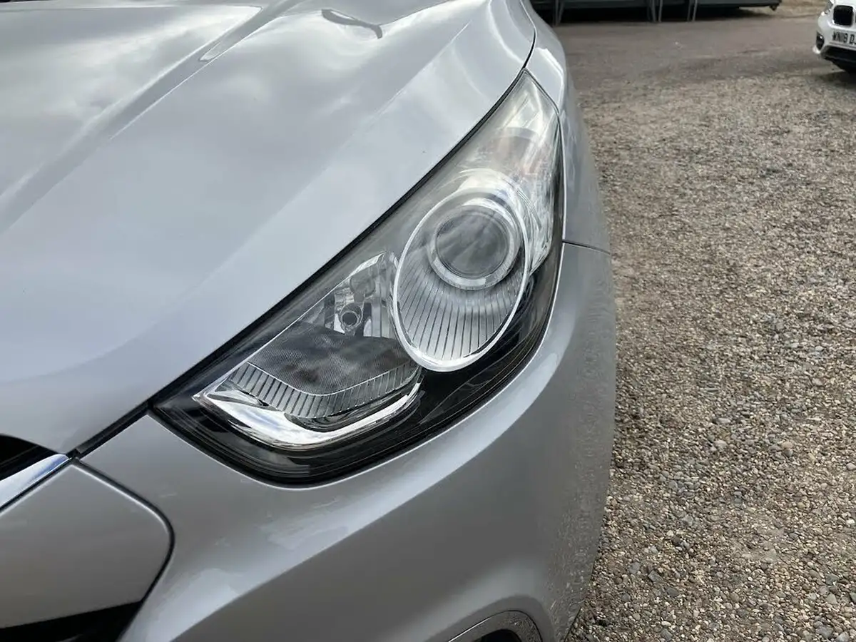 2011-hyundai-ix35-17td-style-big-17
