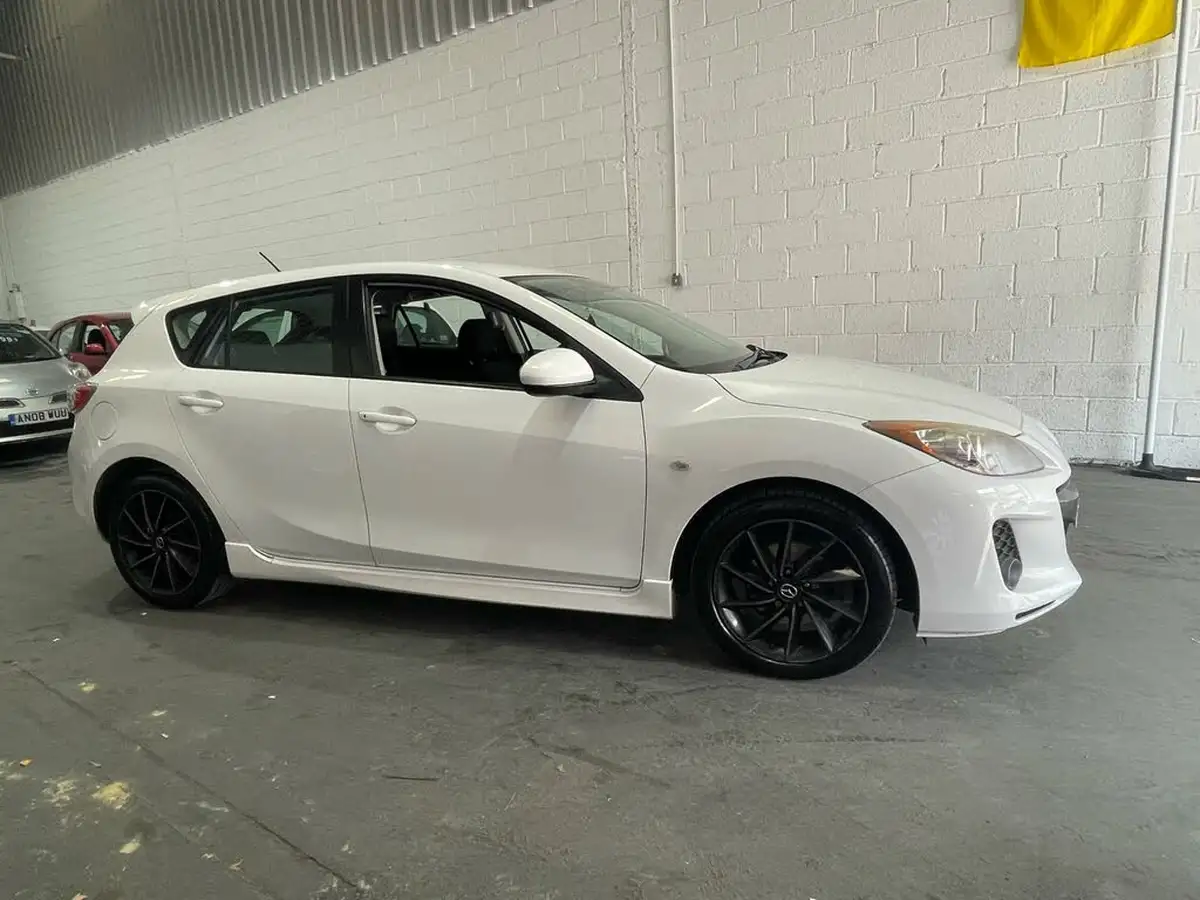 2012-mazda-mazda3-16-tamura-big-1