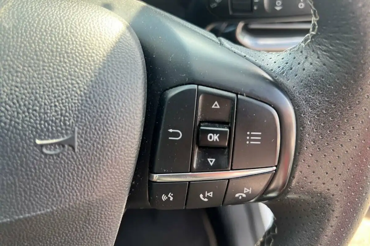 2018-ford-fiesta-big-26
