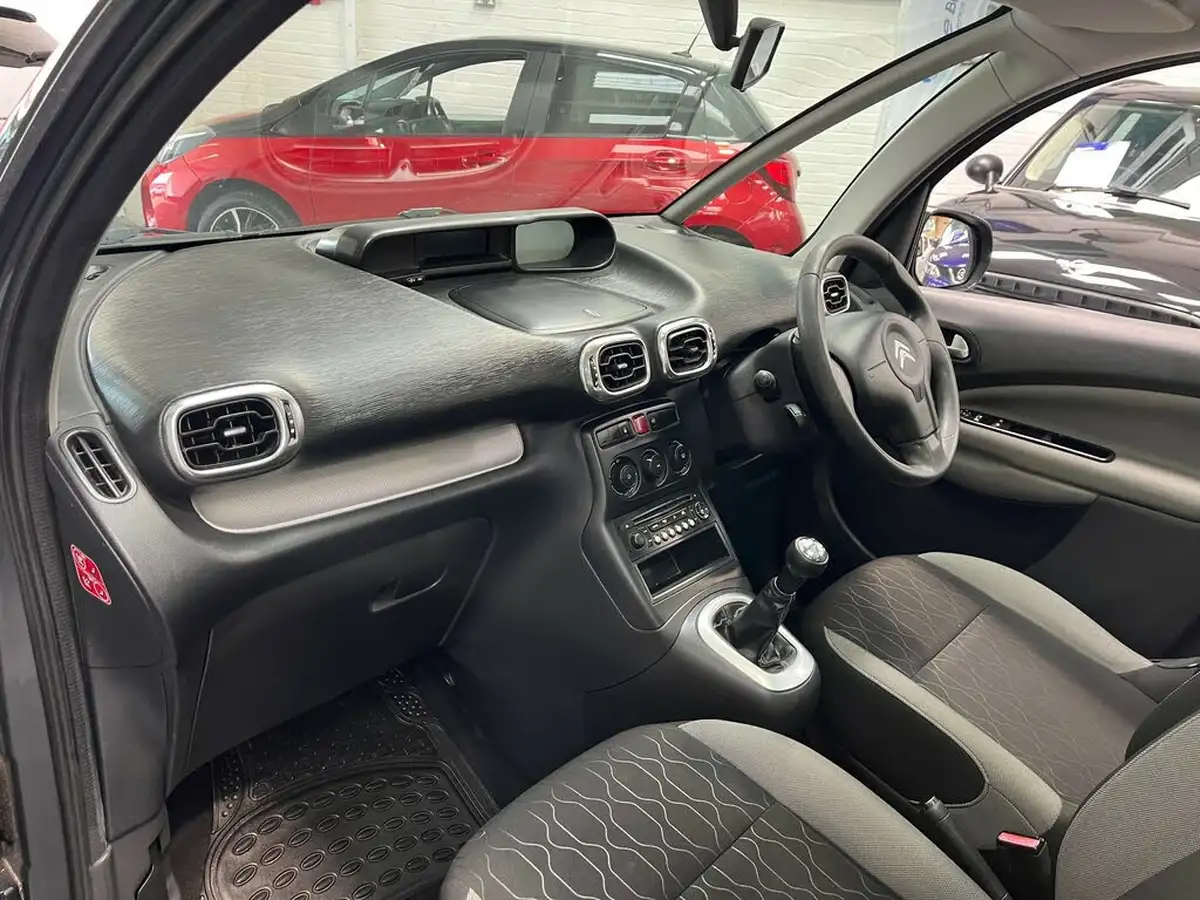 2013-citroen-c3-picasso-16td-selection-big-13