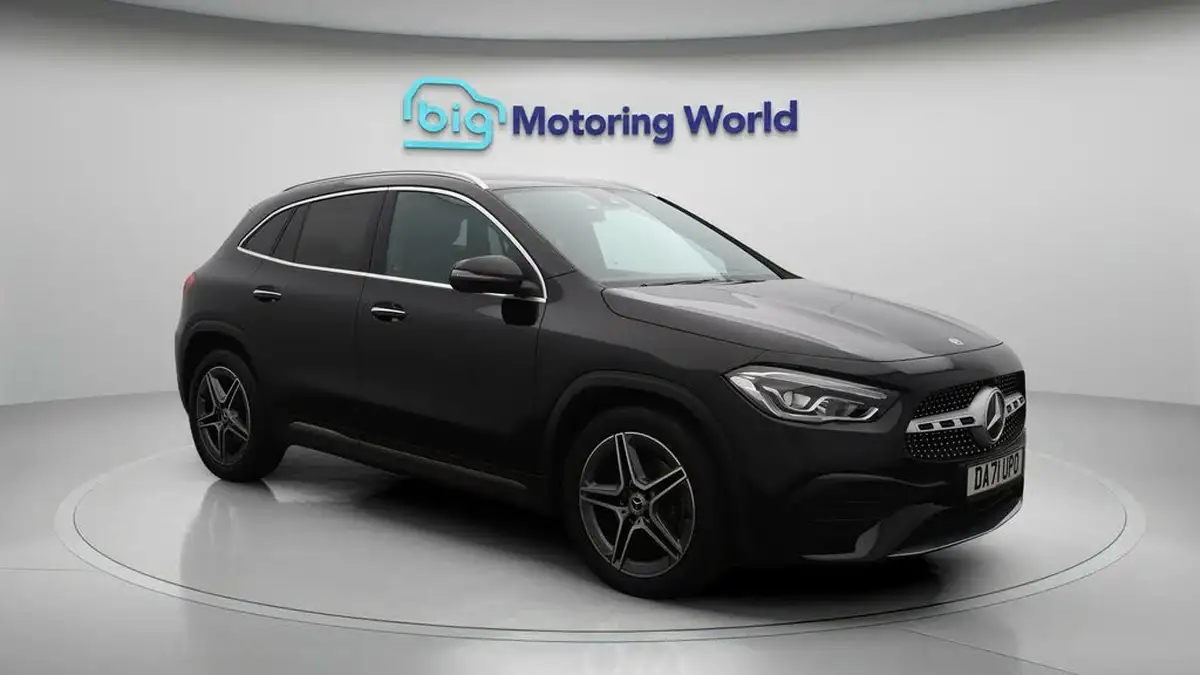 2022-mercedes-benz-gla-class-13-gla-180-amg-line-premium-big-1