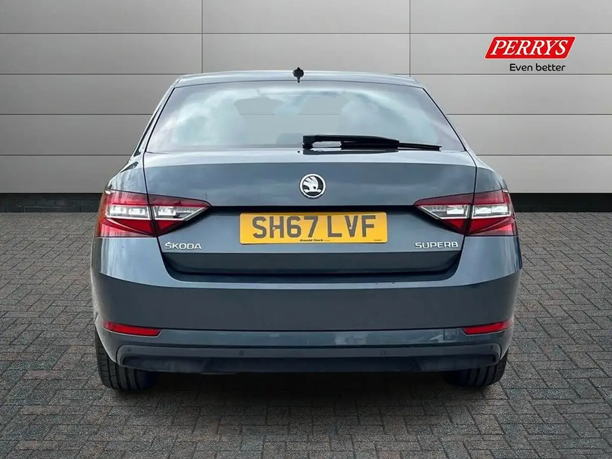 2018-skoda-superb-20tdi-scr-se-l-executive-150ps-hatchback-dsg-big-4