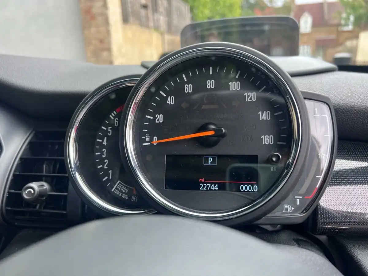 2019-mini-cooper-20-cooper-s-exclusive-189bhp-hatchback-3d-auto-big-29