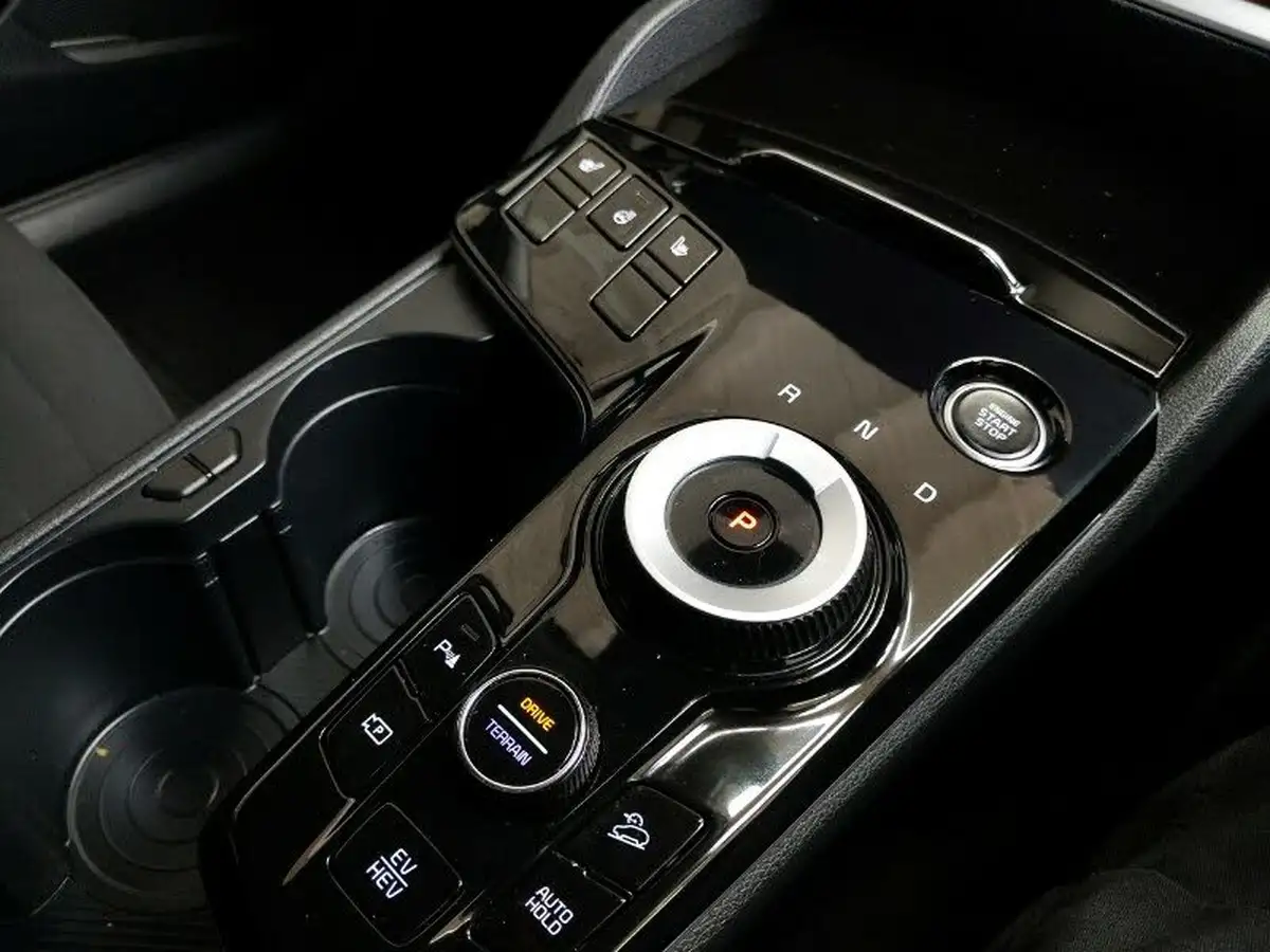 2024-kia-sportage-16-t-gdi-3-261bhp-awd-phev-auto-big-15
