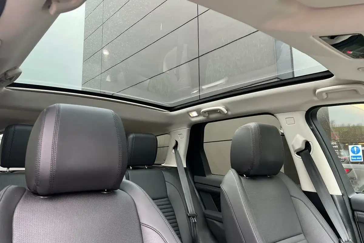 2024-land-rover-discovery-sport-15-p300e-s-big-58