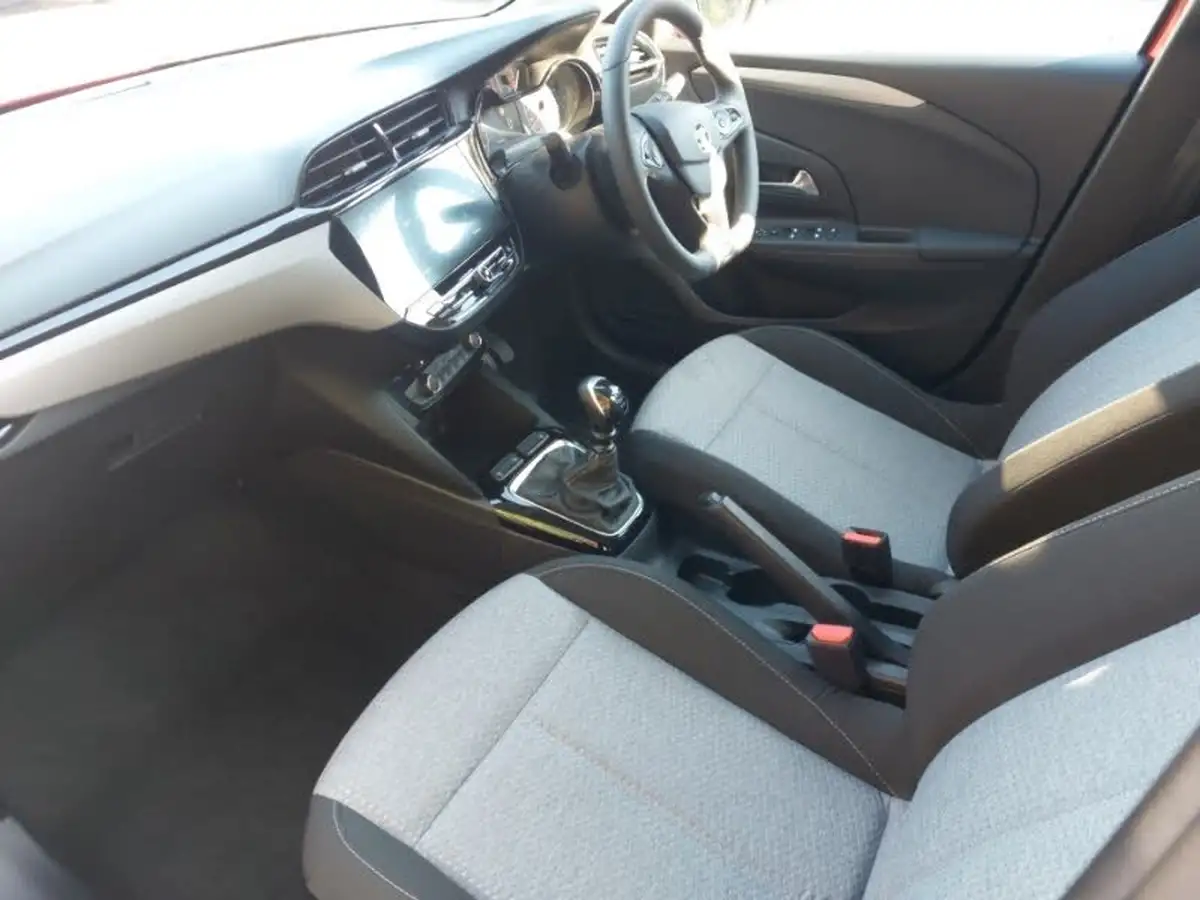 2024-vauxhall-corsa-12-turbo-design-big-4